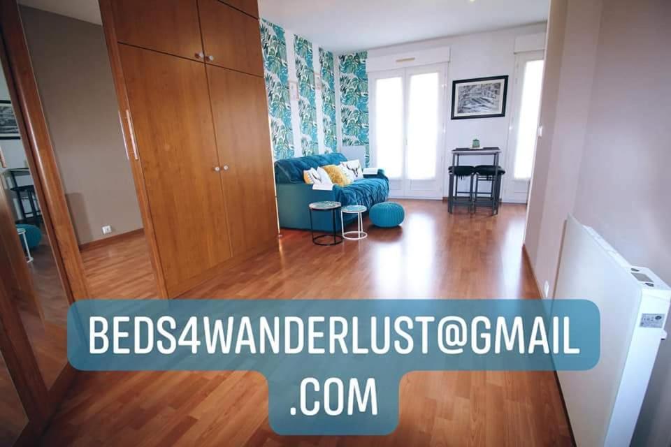 Studio Royal By Beds4Wanderlust - Place Du Marche Avec Parking Prive フォンテーヌブロー 部屋 写真