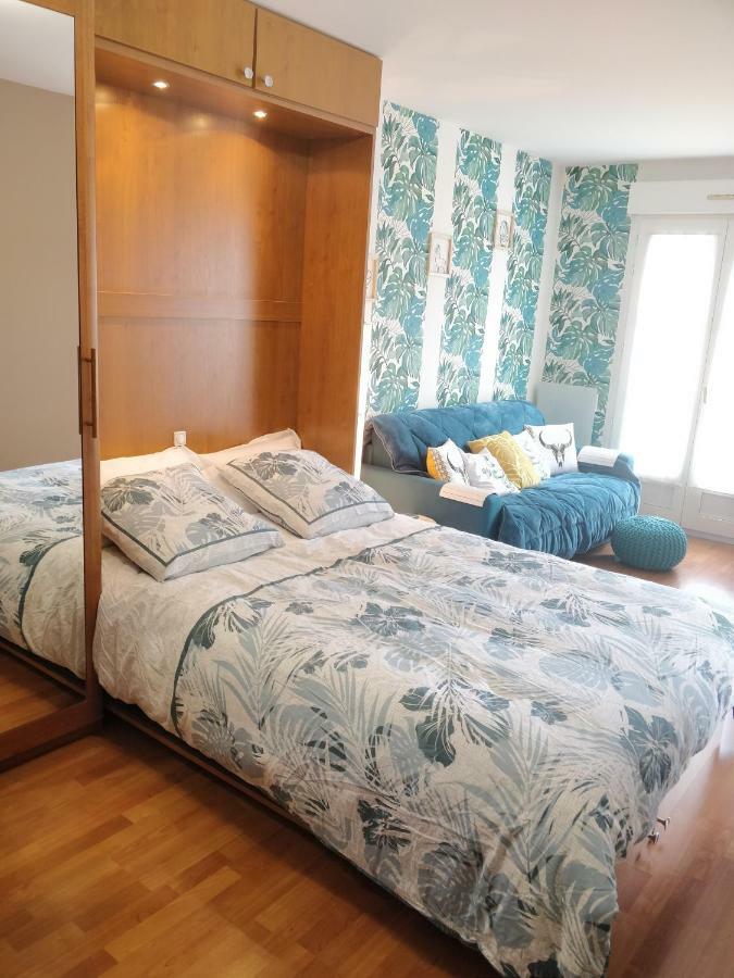 Studio Royal By Beds4Wanderlust - Place Du Marche Avec Parking Prive フォンテーヌブロー エクステリア 写真